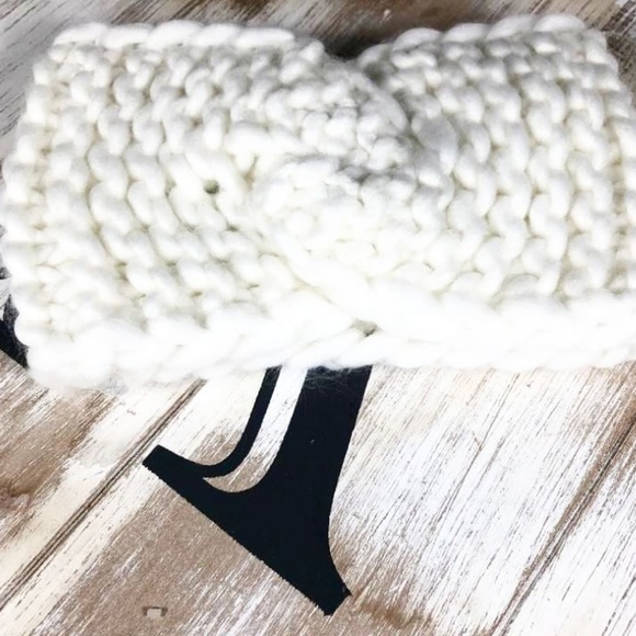 Alquimia Accessories - MESSY BUN CHUNKY KNIT KNOT HEAD BAND WRAP